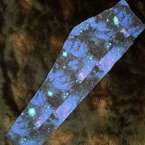 Victoria’s Secret pink leggings